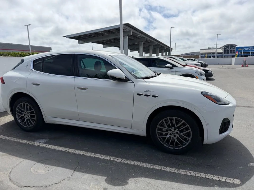 2024 Maserati Grecale - Image 3 of 5