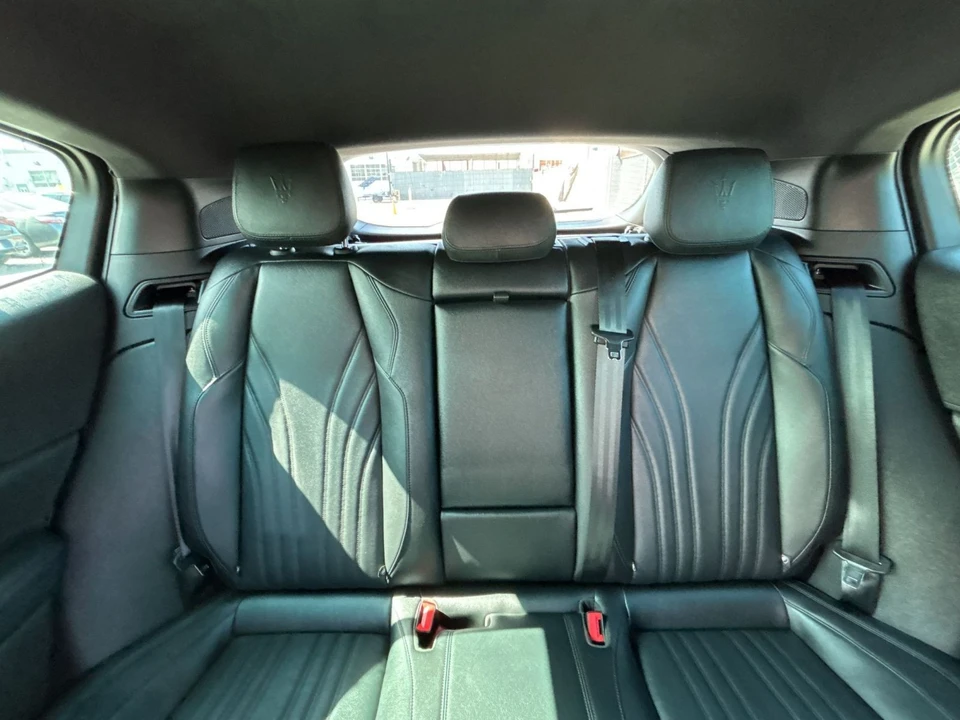 2024 Maserati Grecale - Image 17 of 31