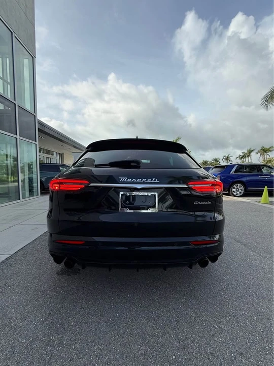 2024 Maserati Grecale - Image 2 of 20