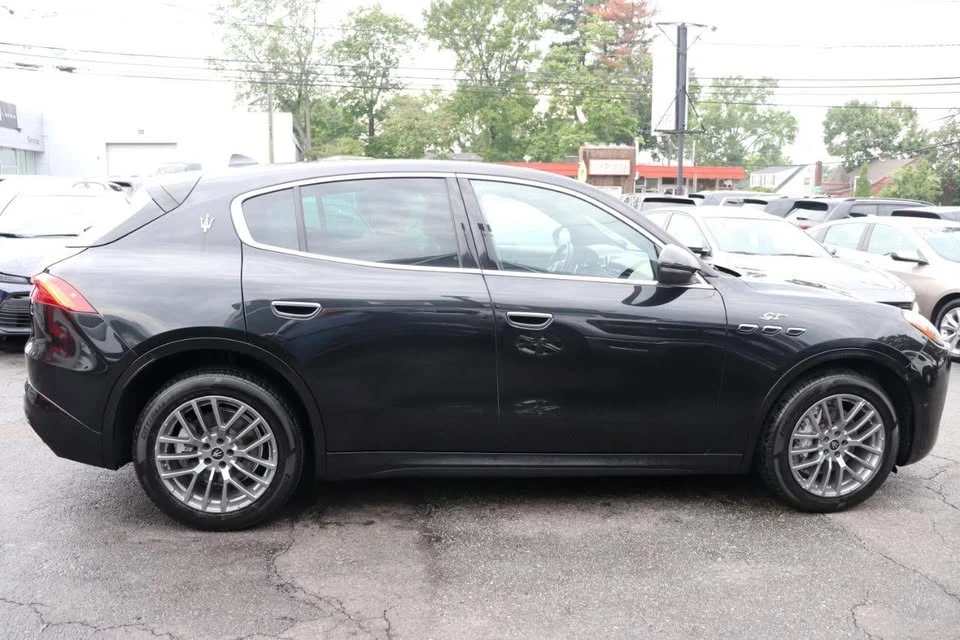 2024 Maserati Grecale - Image 6 of 20