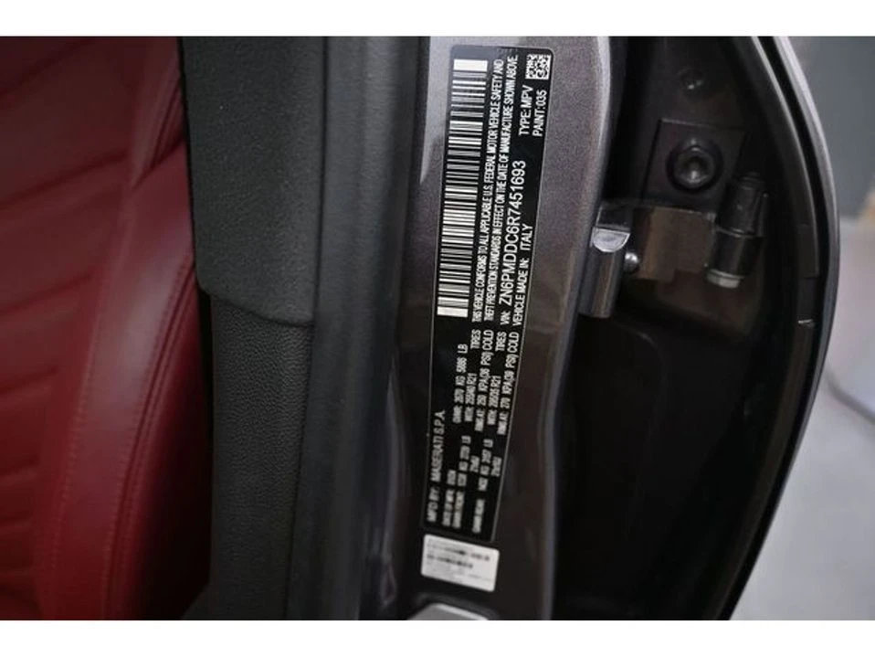 2024 Maserati Grecale - Image 17 of 20