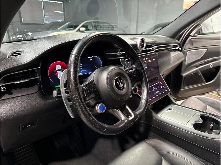 2024 Maserati Grecale - Image 6 of 20