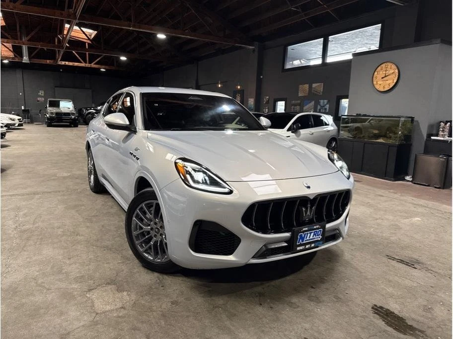 2024 Maserati Grecale - Image 2 of 20