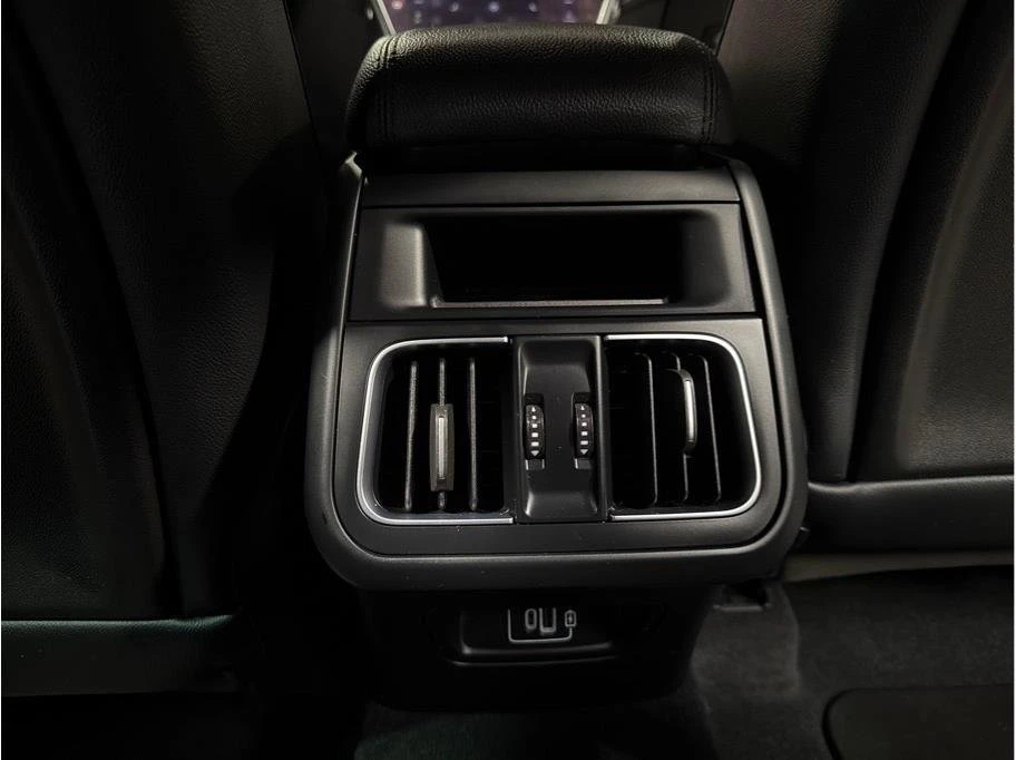2024 Maserati Grecale - Image 10 of 20