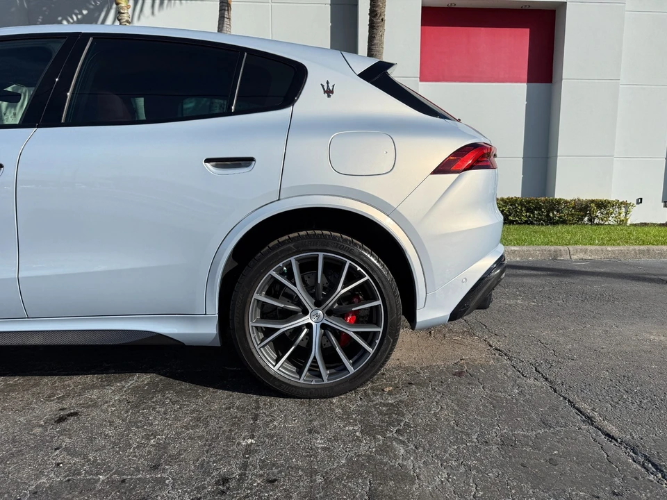 2024 Maserati Grecale - Image 12 of 21