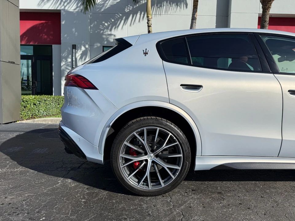 2024 Maserati Grecale - Image 4 of 21