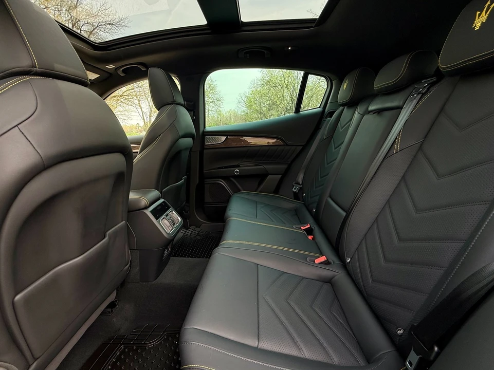 2024 Maserati Grecale - Image 13 of 31