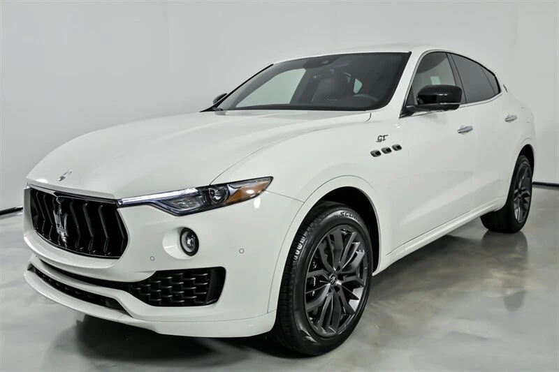 2024 Maserati Levante - Image 6 of 12
