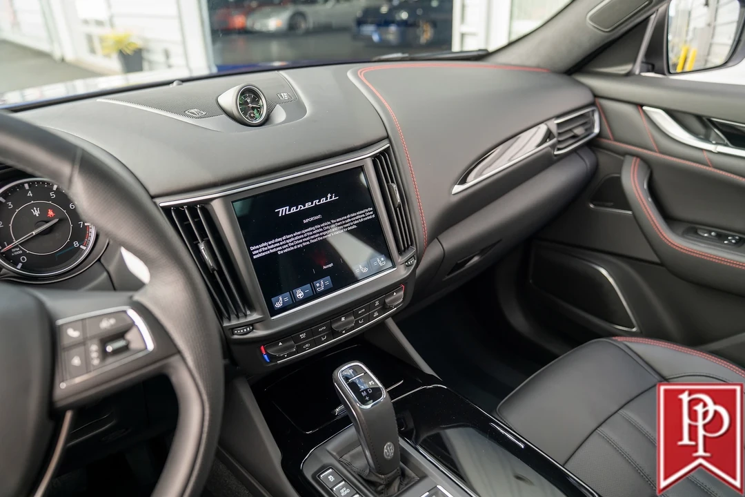 2024 Maserati Levante - Image 18 of 21