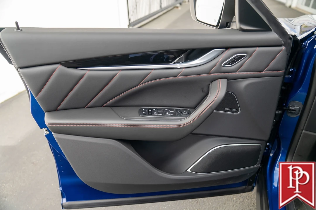 2024 Maserati Levante - Image 12 of 21