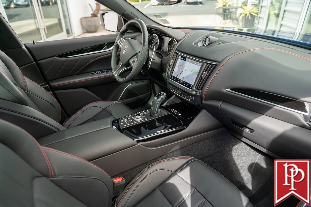 2024 Maserati Levante - Image 6 of 21