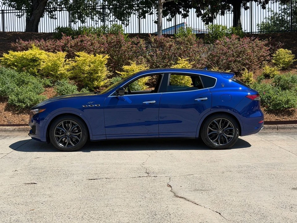 2024 Maserati Levante - Image 7 of 21