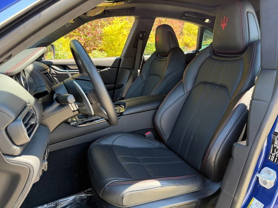 2024 Maserati Levante - Image 16 of 21