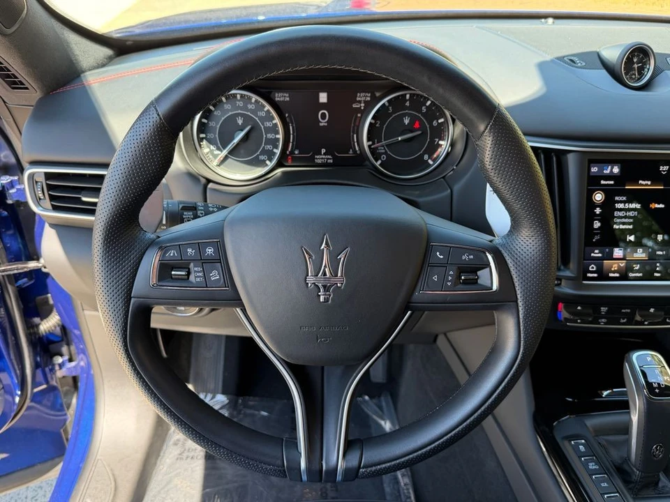 2024 Maserati Levante - Image 17 of 21