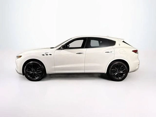 2024 Maserati Levante - Image 2 of 20