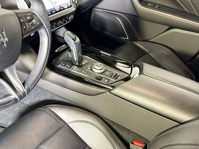 2024 Maserati Levante - Image 19 of 20