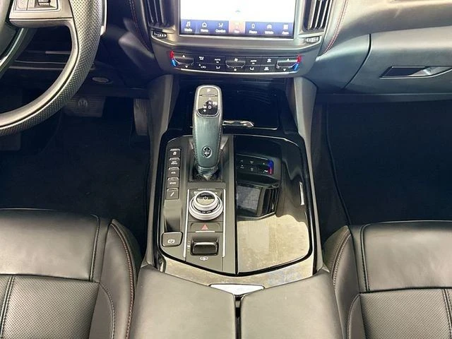2024 Maserati Levante - Image 14 of 20