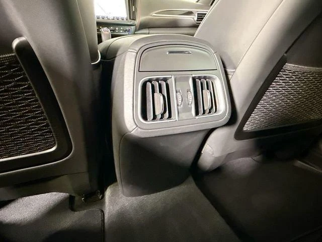 2024 Maserati Levante - Image 18 of 20