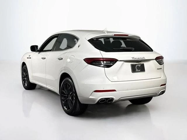 2024 Maserati Levante - Image 3 of 20