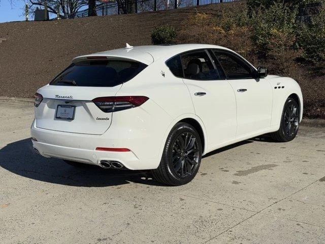 2024 Maserati Levante - Image 6 of 12