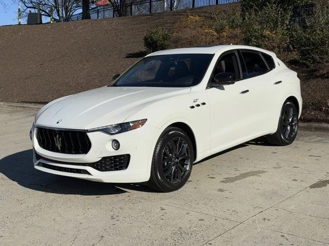 2024 Maserati Levante - Image 2 of 12