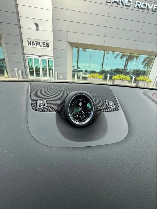 2024 Maserati Levante Modena - Image 10 of 20