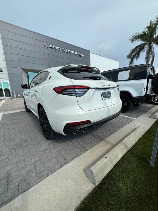 2024 Maserati Levante Modena - Image 7 of 20