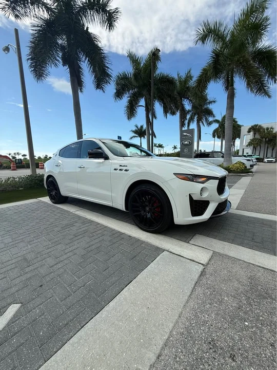 2024 Maserati Levante Modena - Image 2 of 20