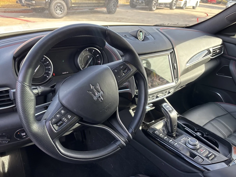 2024 Maserati Levante Modena - Image 5 of 8