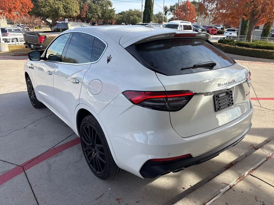 2024 Maserati Levante Modena - Image 7 of 8