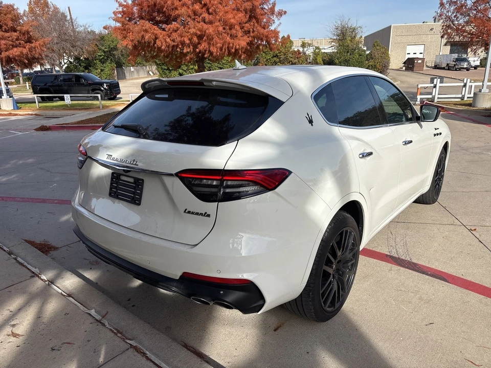 2024 Maserati Levante Modena - Image 8 of 8