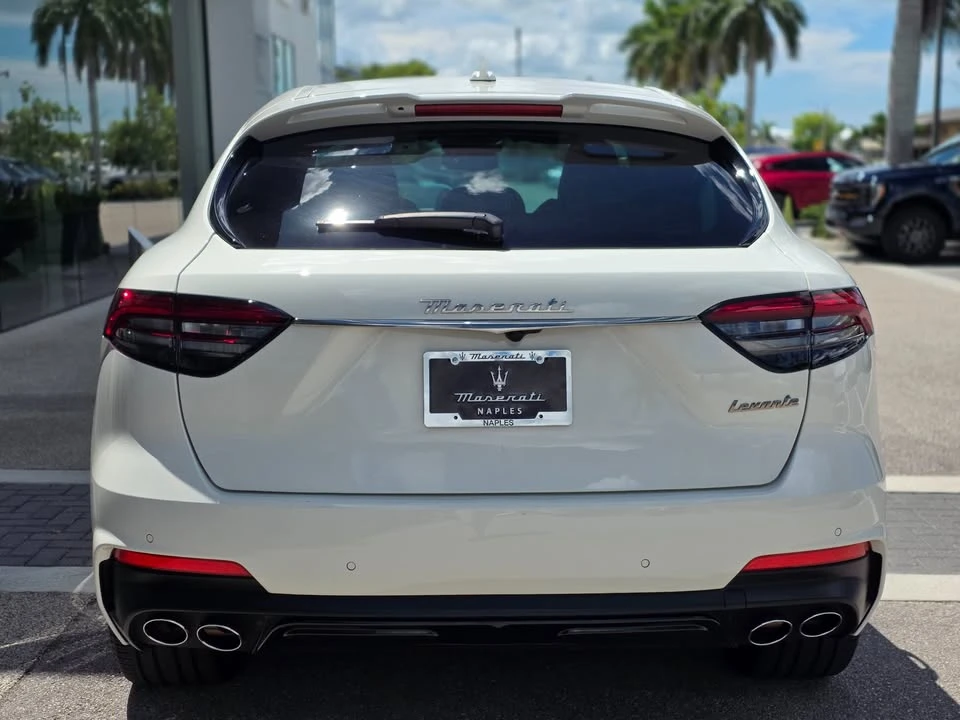 2024 Maserati Levante Modena - Image 7 of 19