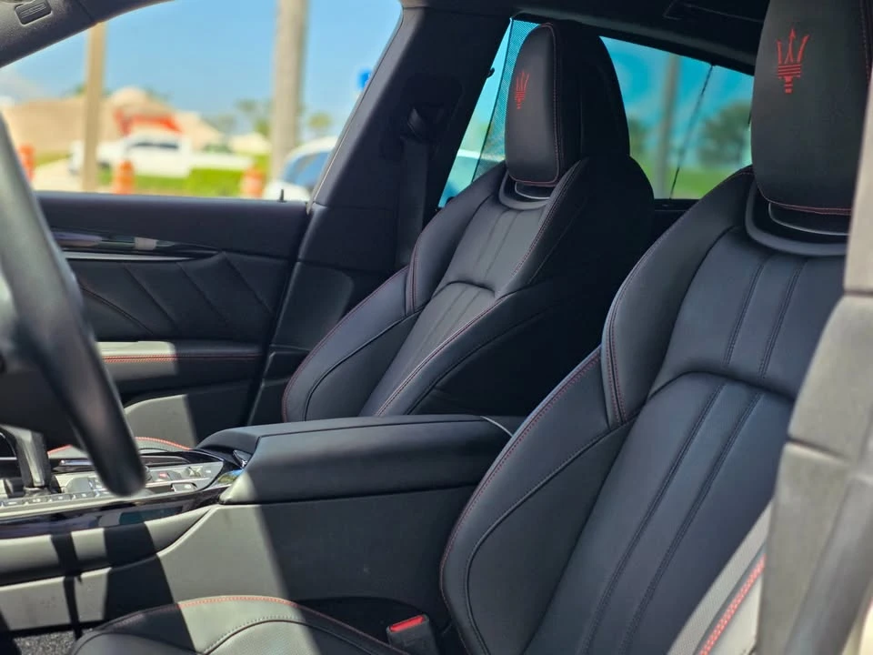 2024 Maserati Levante Modena - Image 10 of 19