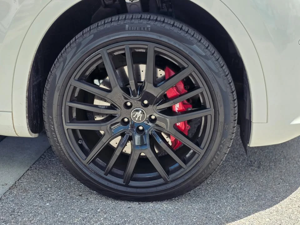 2024 Maserati Levante Modena - Image 5 of 19