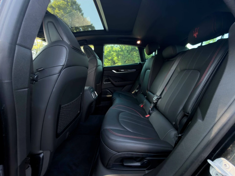 2024 Maserati Levante Modena - Image 16 of 31