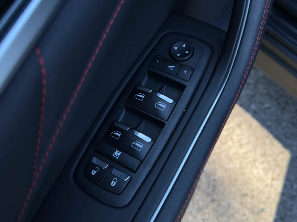 2024 Maserati Levante Modena - Image 15 of 31
