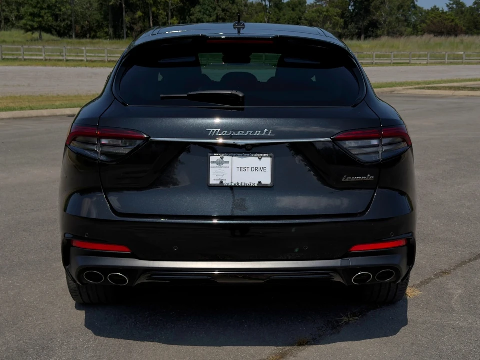 2024 Maserati Levante Modena - Image 5 of 31