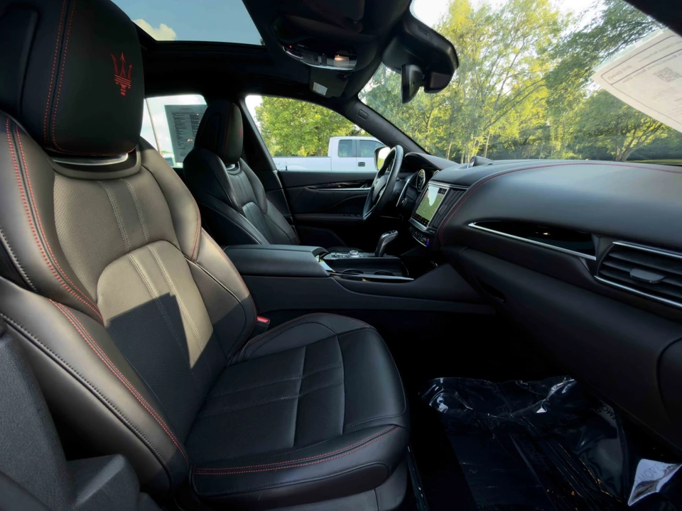 2024 Maserati Levante Modena - Image 23 of 31