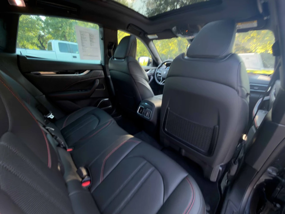 2024 Maserati Levante Modena - Image 22 of 31