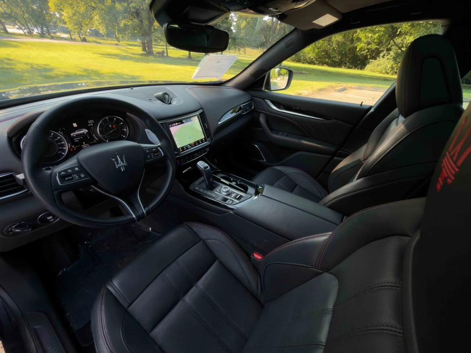 2024 Maserati Levante Modena - Image 11 of 31