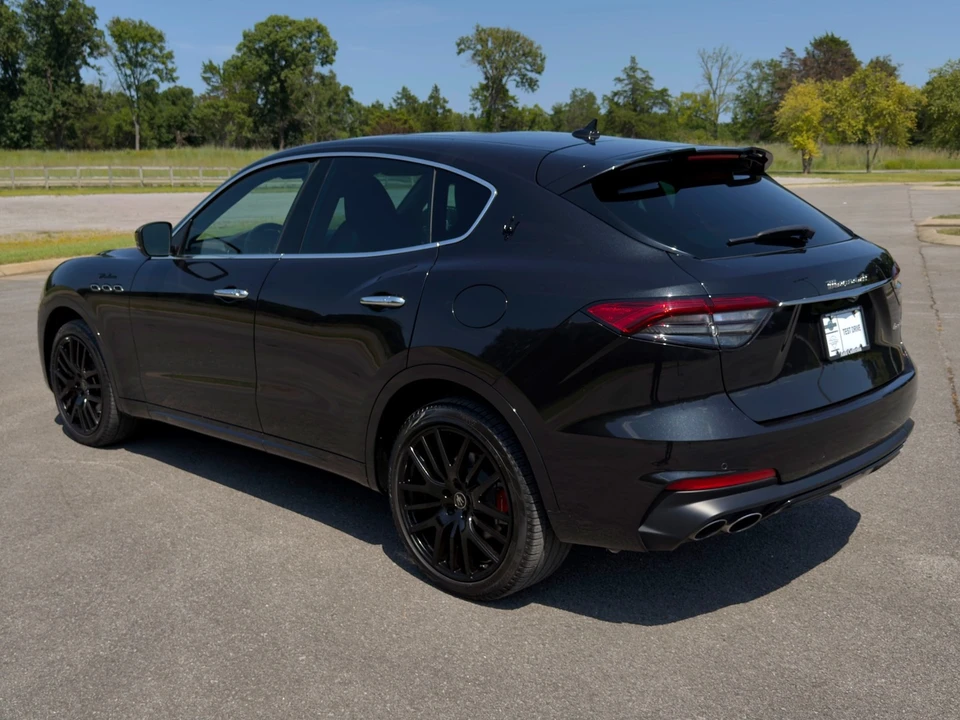 2024 Maserati Levante Modena - Image 4 of 31