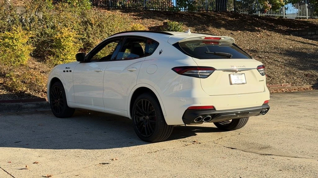 2024 Maserati Levante Modena - Image 10 of 21