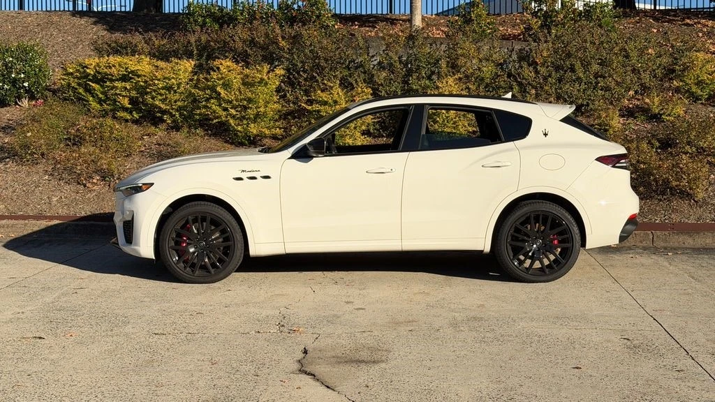 2024 Maserati Levante Modena - Image 10 of 21