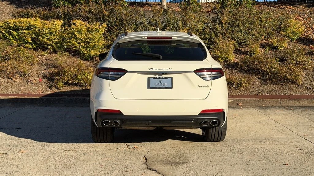 2024 Maserati Levante Modena - Image 8 of 21