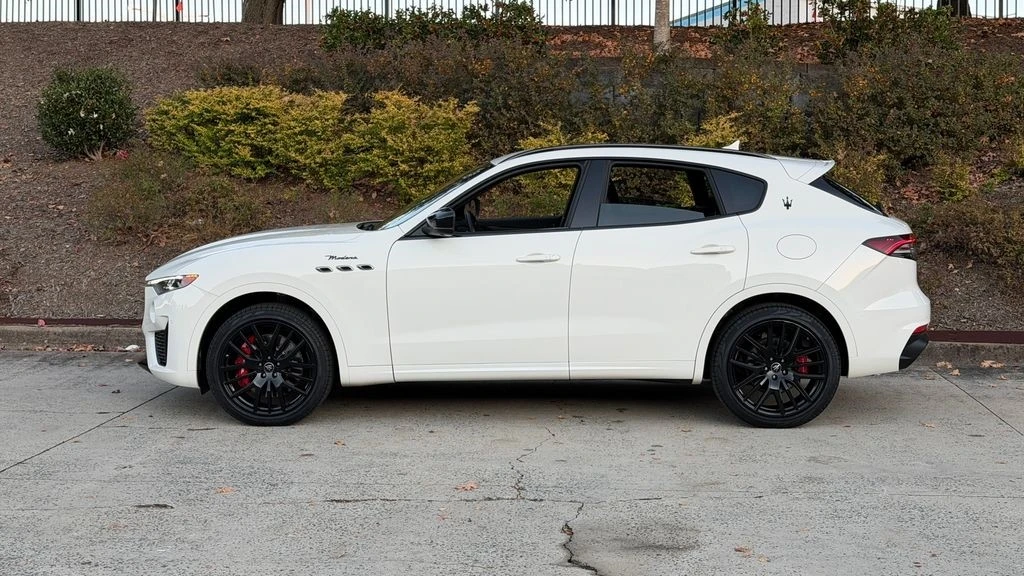 2024 Maserati Levante Modena - Image 10 of 21