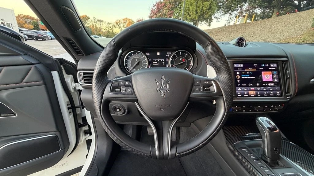 2024 Maserati Levante Modena - Image 19 of 21
