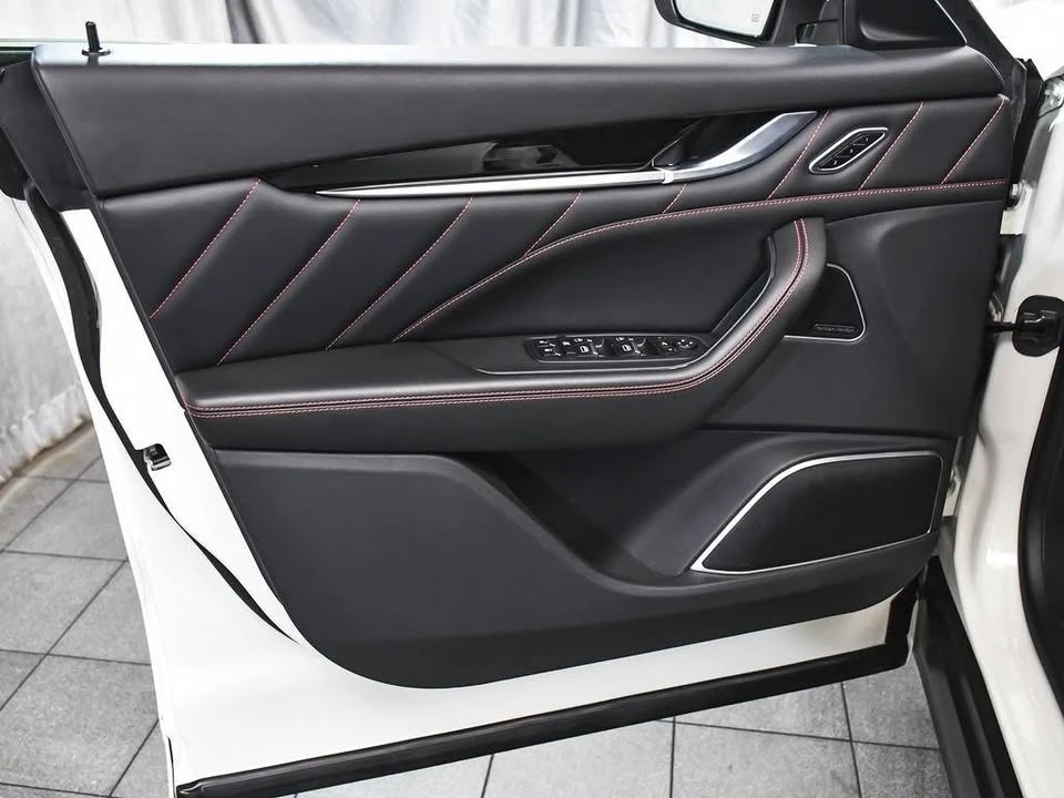 2024 Maserati Levante - Image 9 of 20