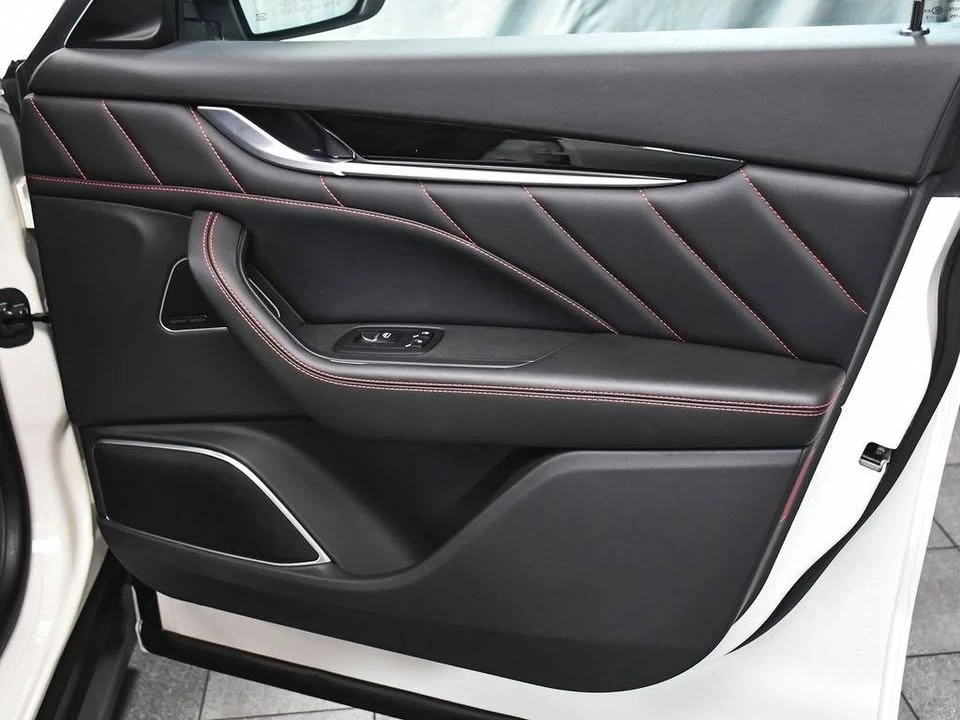 2024 Maserati Levante - Image 19 of 20