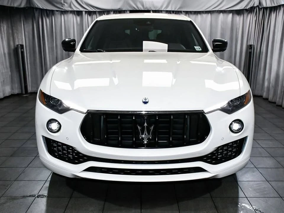 2024 Maserati Levante - Image 2 of 20