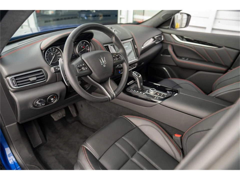 2024 Maserati Levante - Image 10 of 12